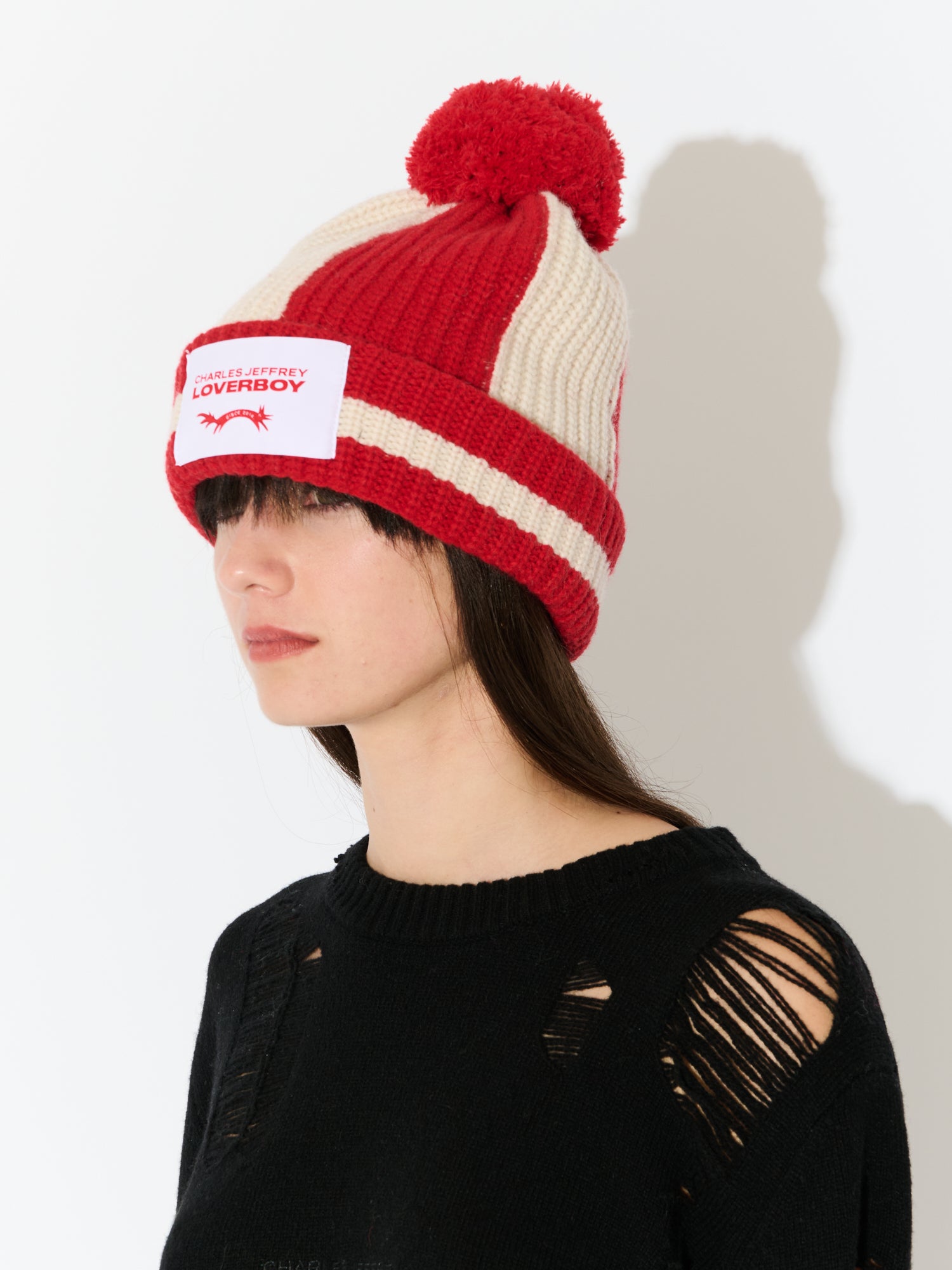 POMPOM BEANIE in RED ECRU - Image 4